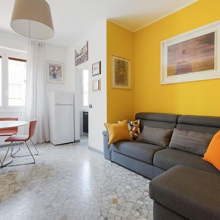 Apartment With Balcony - 50 M Far From M1 Pasteur Milaan Buitenkant foto