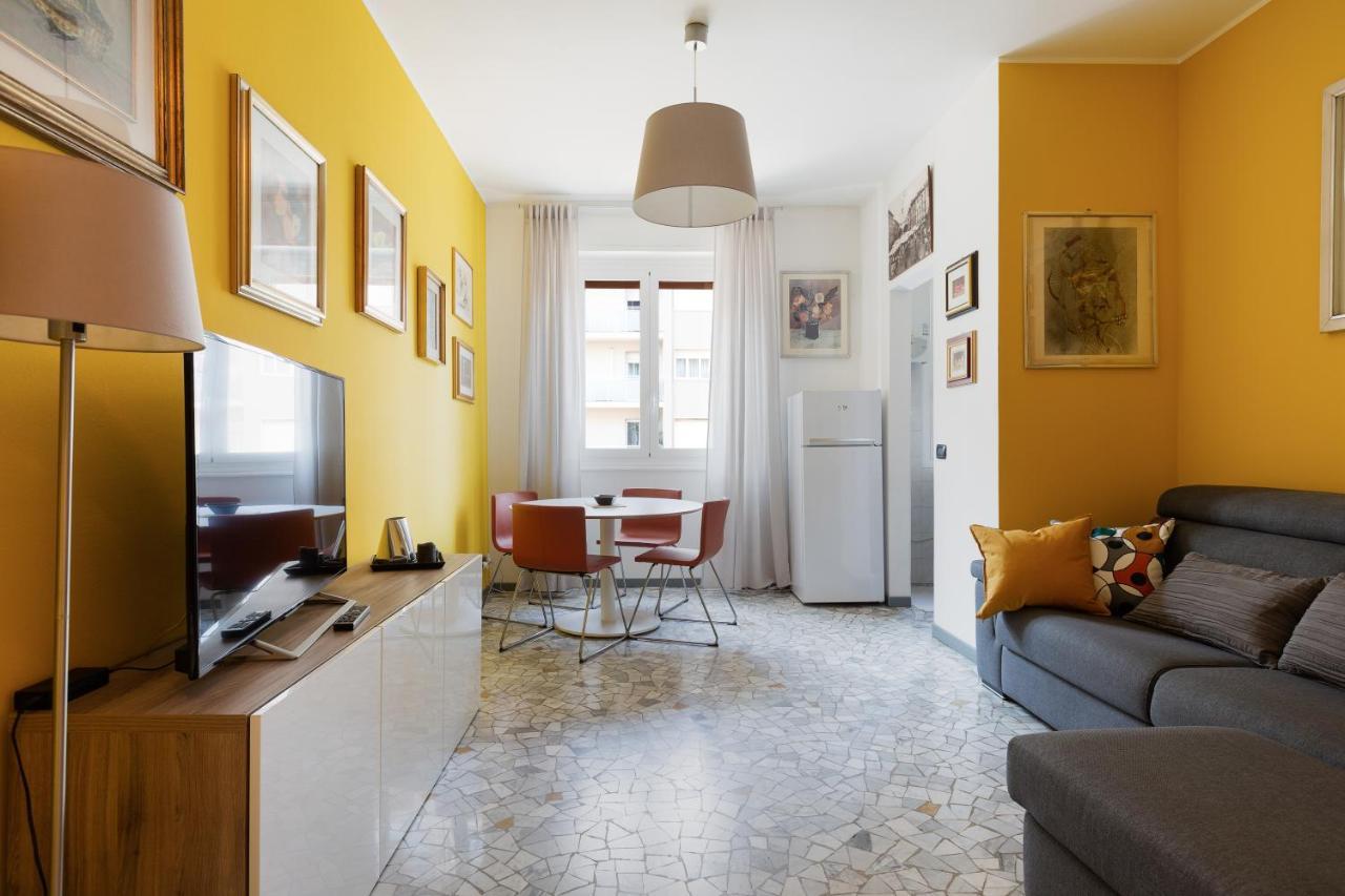 Apartment With Balcony - 50 M Far From M1 Pasteur Milaan Buitenkant foto